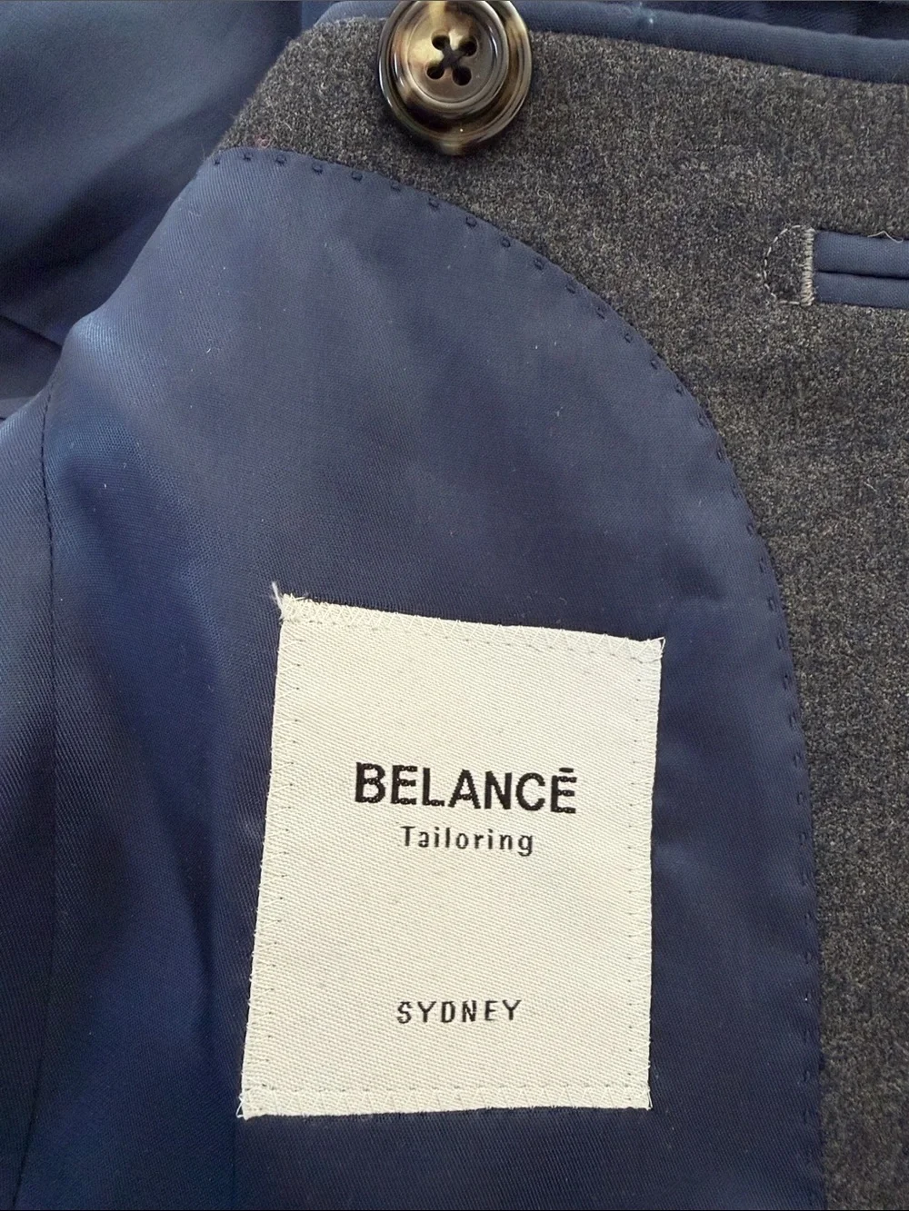 Balance tailored Sydney Men's Charcoal Gray Two-Button Blazer size 38 R